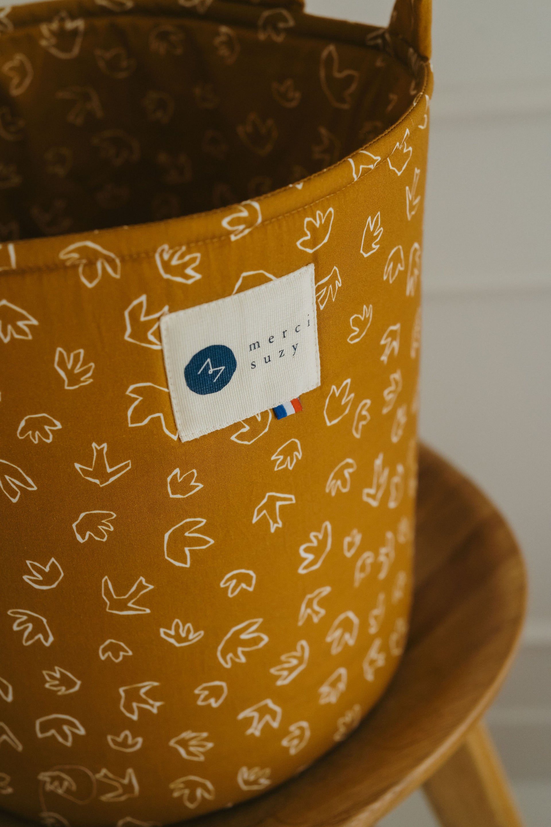 Merci Suzy Panier nid d'abeille L'abri