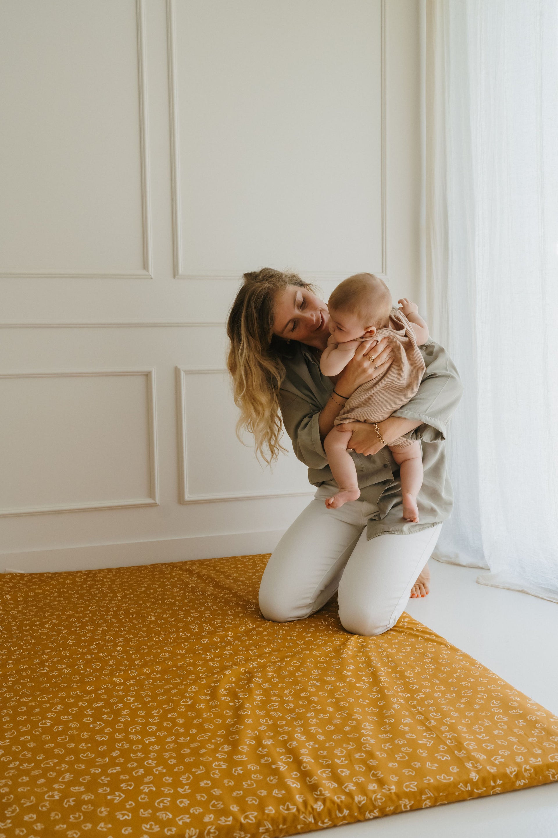 Tapis d'éveil bébé Merci Suzy l'Abri