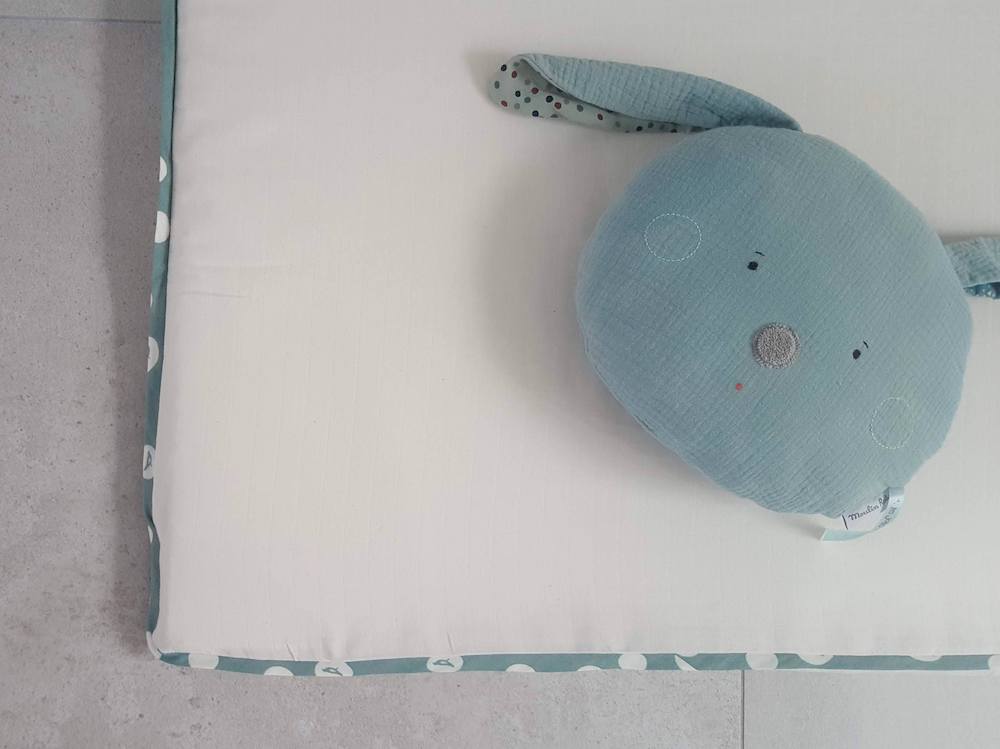 matelas mousse oeko tex montessori bébé motricité libre