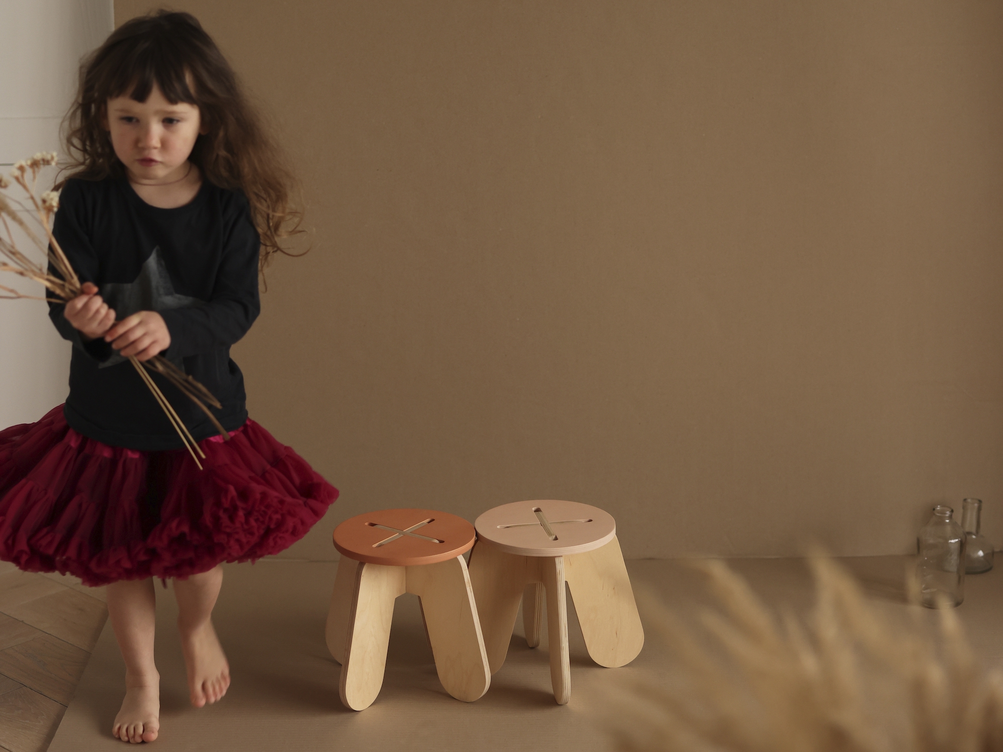 Babai Toys - Tabouret pour enfant en bois - Terracotta