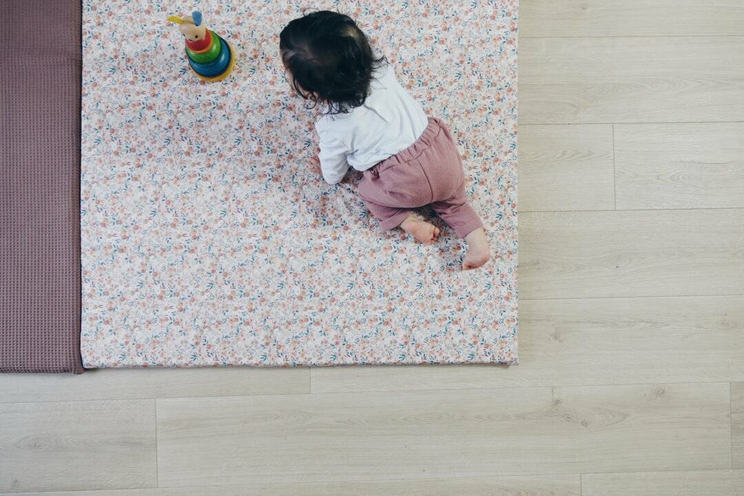 tapis de sol bébé beige